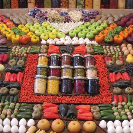 image of Springbok Farm Fresh 1000 Piece Jigsaw Puzzle